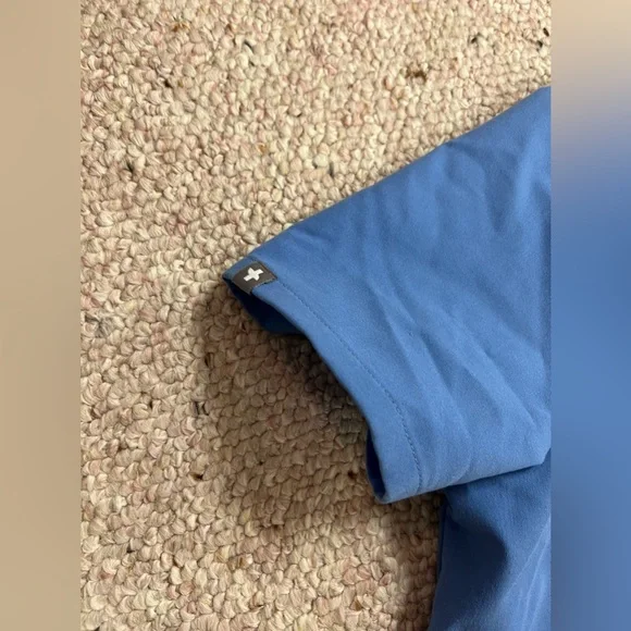 Figs scrub top - Picture 2 of 5